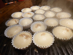 エゴマ豚の蒸し饅頭